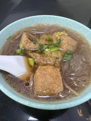油豆腐粉絲湯