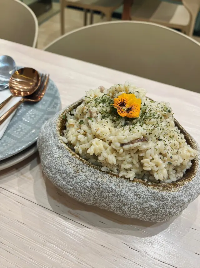 黑松露雞肉大蘑菇燴飯