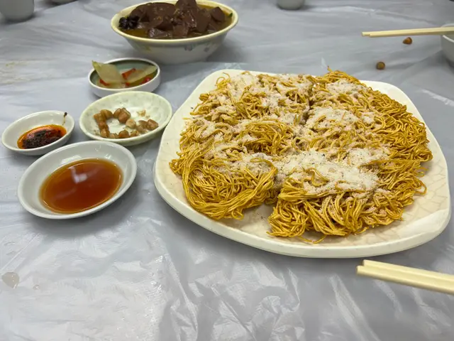 圖文不符，但一樣好食！建議落些少紅醋！推薦喜歡甜食既朋友試下！👍🏼👍🏼