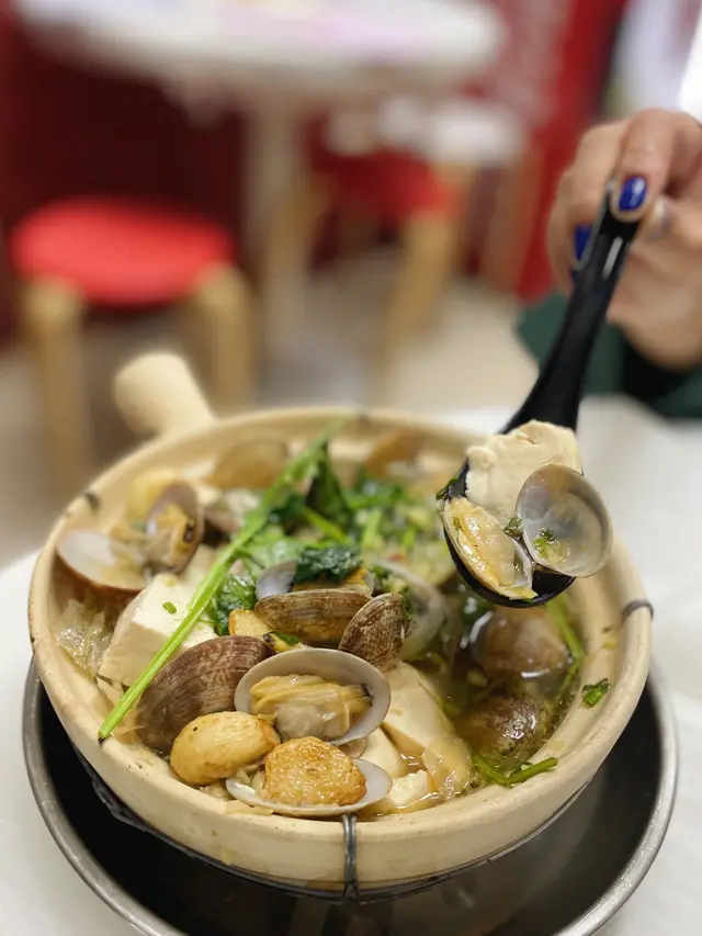 油鹽水豆腐煮蜆