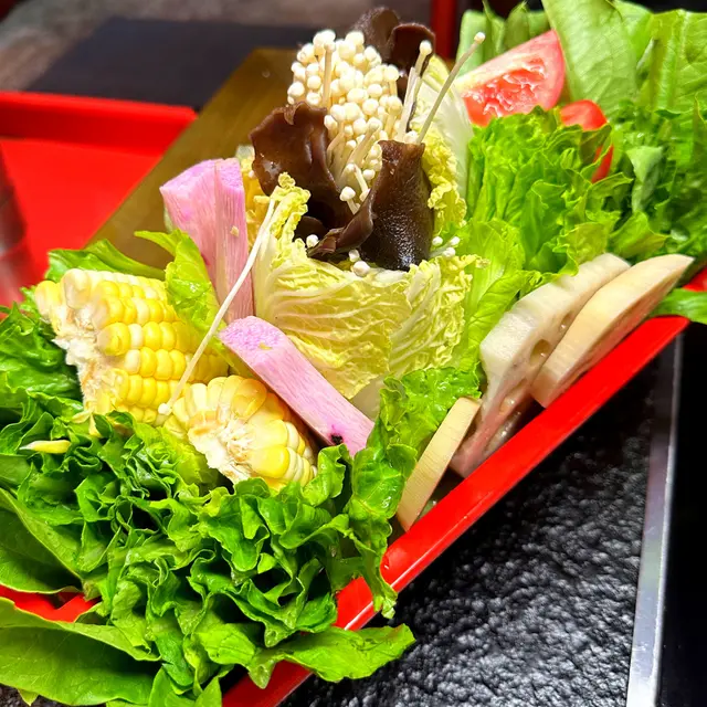 大滾友蔬菜拼盤