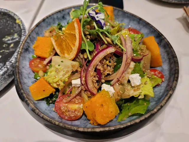 烤南瓜藜麥沙律配蜜糖黑醋汁