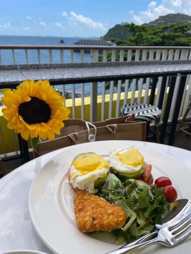 Egg  Benedict