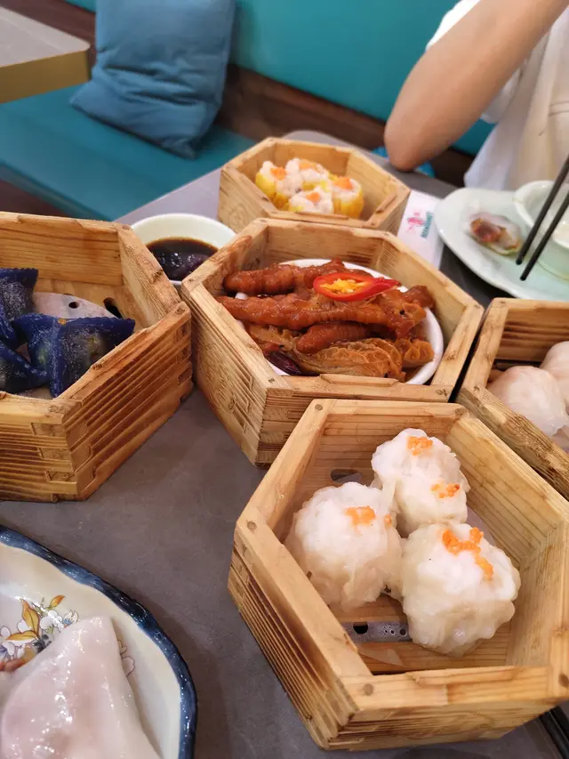 懷舊燒賣, 龍蝦汁墨魚燒賣