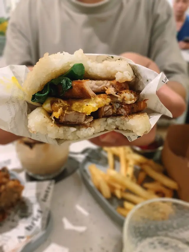 雙層黯然銷魂飯堡