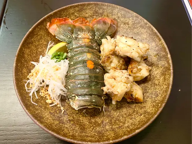 大大隻鐵板燒龍蝦尾