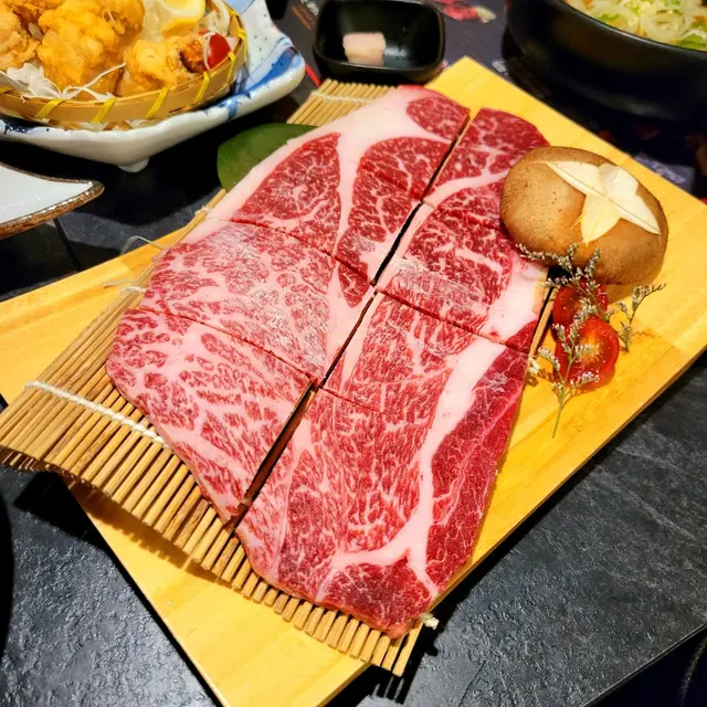 日本A4鹿兒島牛肩肉