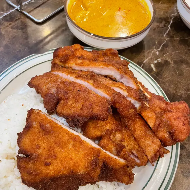 咖喱豬扒飯