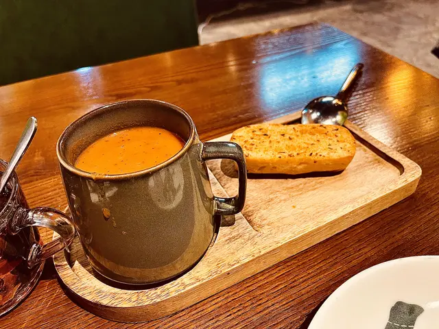 Daily Soup w/ Ciabatta 是日餐湯配意大利麵包