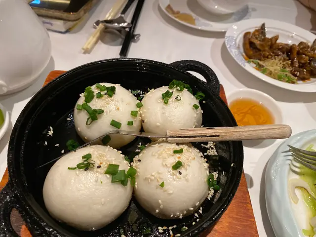 鐵板灌湯生煎包