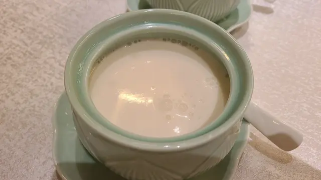 生磨蛋白杏仁茶