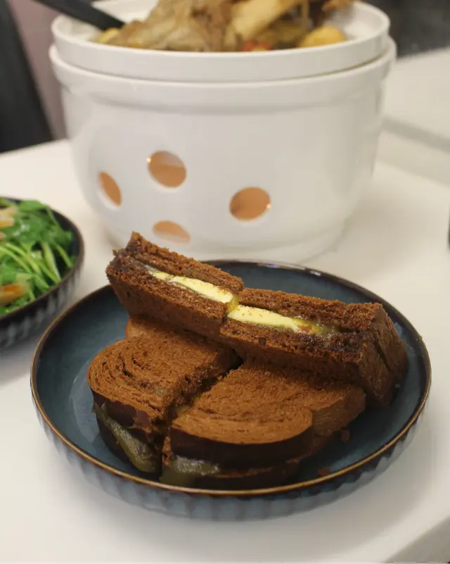 椰香南洋燒麵包+鮮牛油