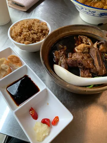 正宗巴生肉骨茶