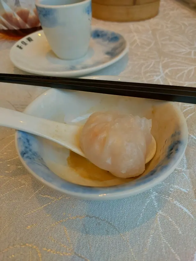 望落似唔熟，咬落皮超厚