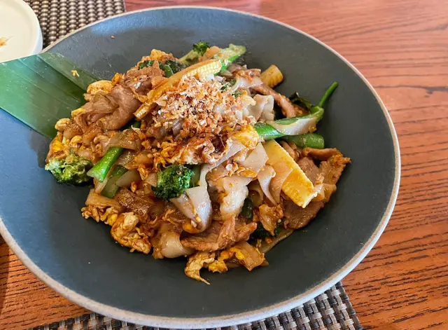 泰式乾炒牛河 (BEEF) 