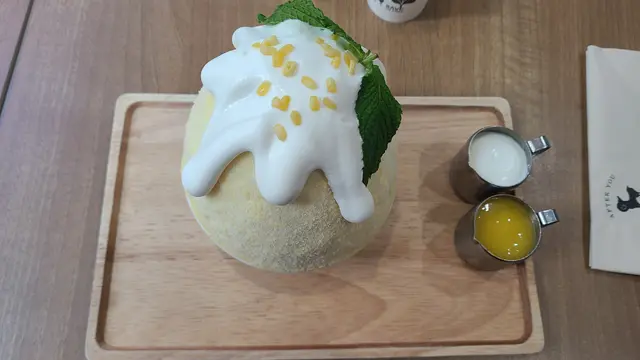 芒果糯米飯刨冰