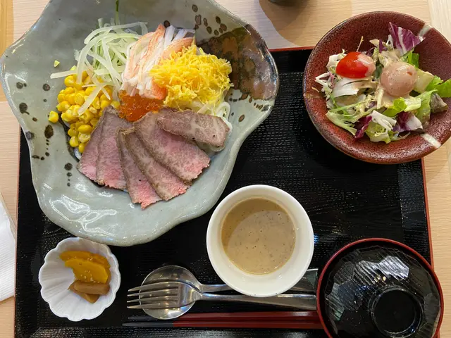 招牌燒和牛冷烏冬