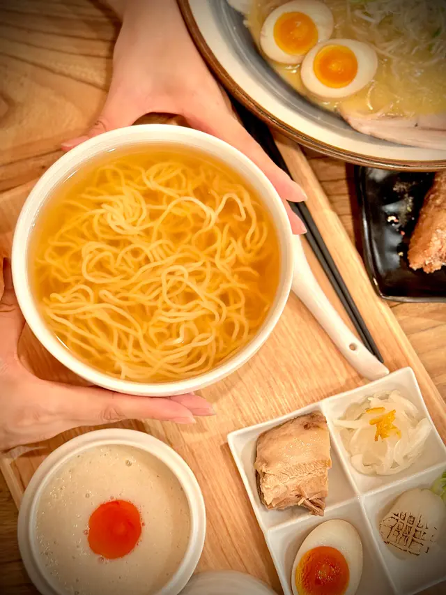 涼風紅楚蟹鹽冷麵