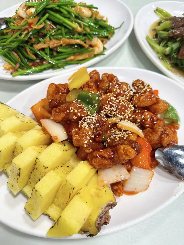 菠蘿咕嚕肉