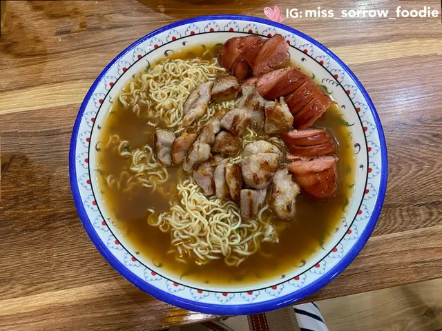 司華力腸肉丁公仔麵