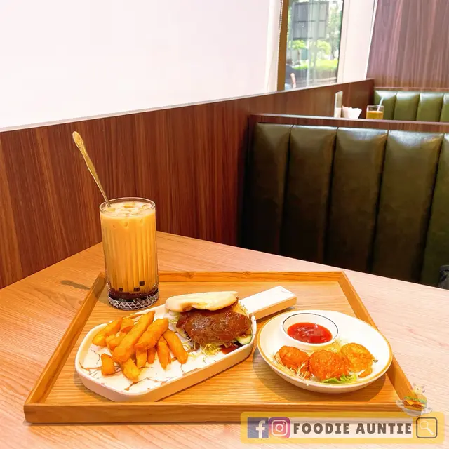 台式甜辣醬牛腱刈包配地瓜條