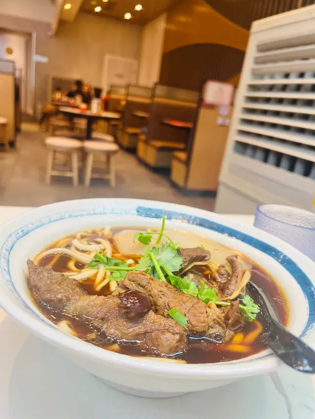 藥膳古早牛肉湯手工麵