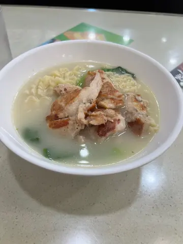 鸡扒面，冻柠茶