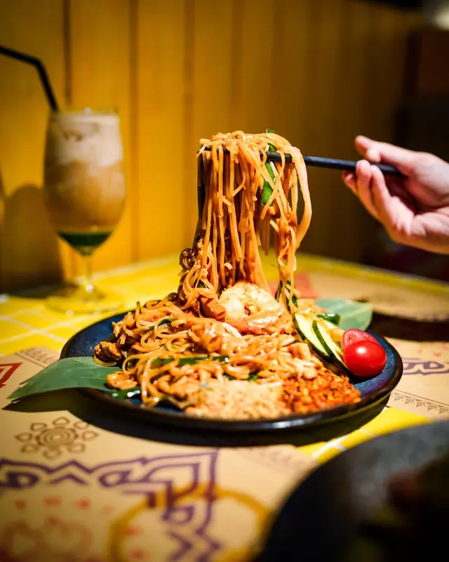 泰式蝦炒金邊粉