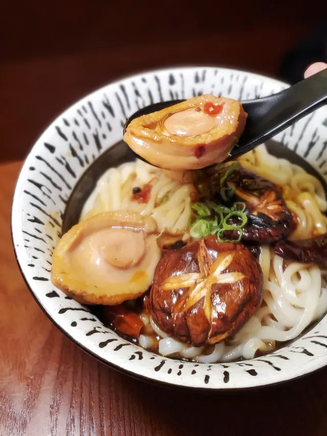 麻辣鮮魚撈烏冬