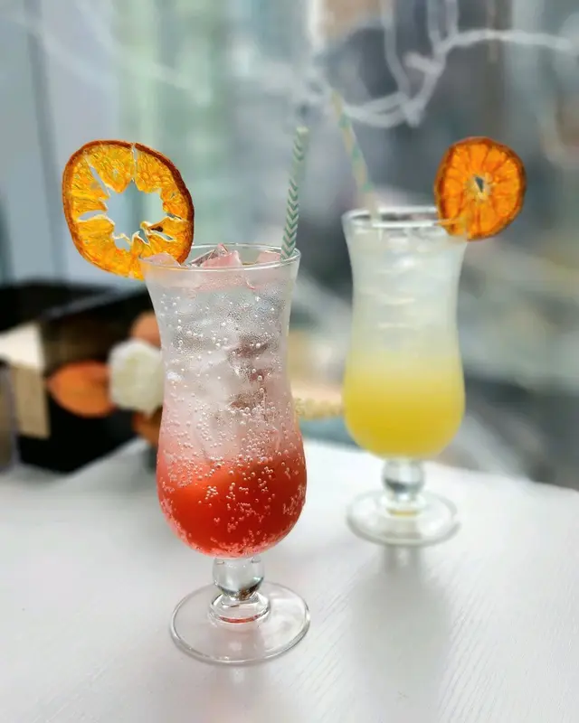 西瓜氣泡特飲、菠蘿氣泡特飲