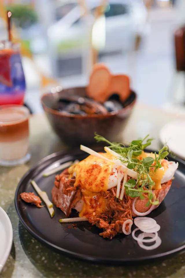 油漬黃油雞賓尼迪