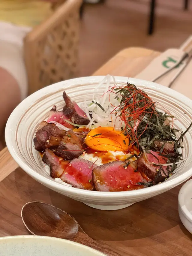 月見燒牛肉意大利飯丼