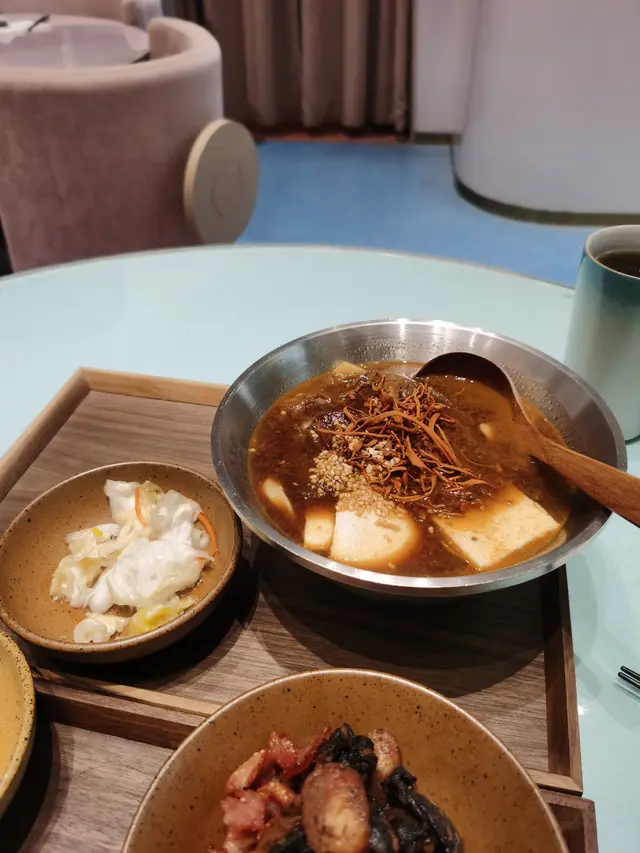 擔擔牛肉麵