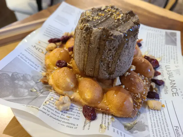 Hong Kong Egg Waffle with Vegan Ice-cream
