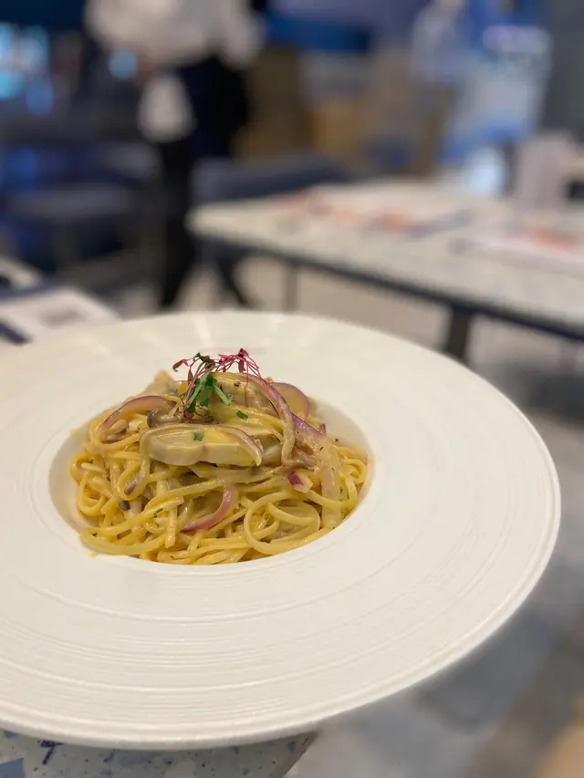 鹹蛋葽雞肉雜菌扁意粉