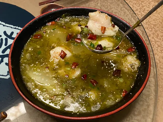 酸菜龍脷魚