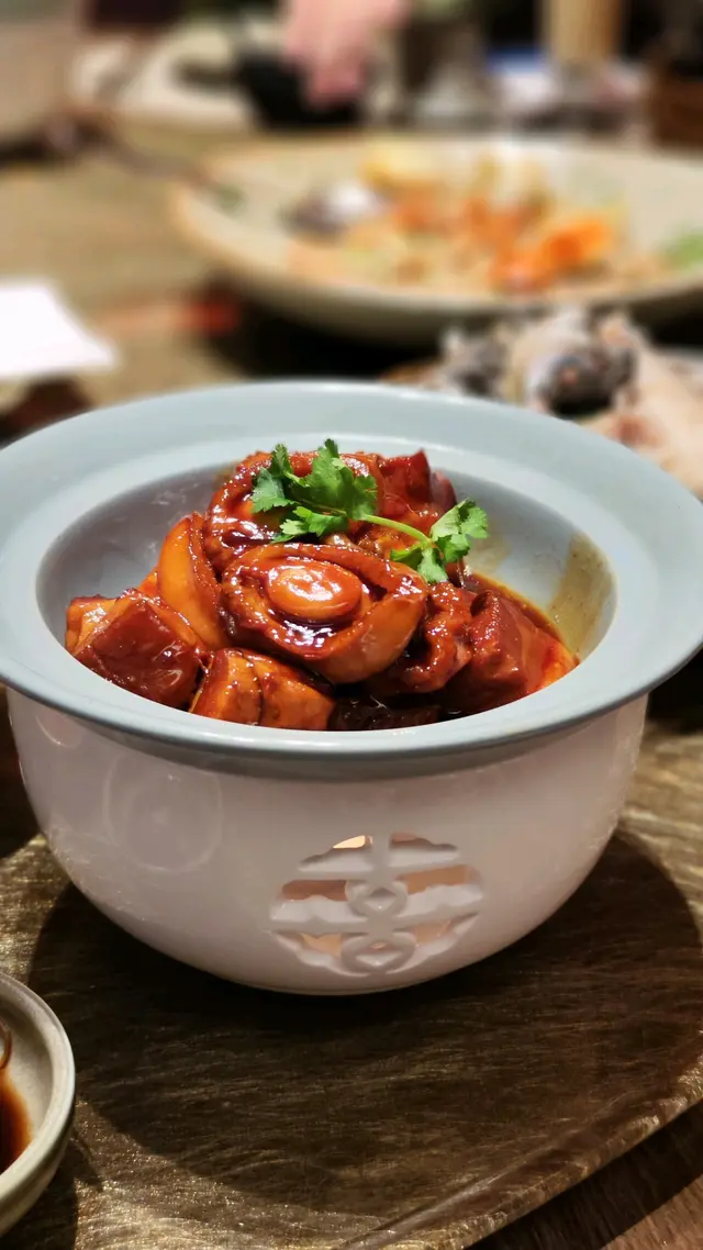 鮑魚紅燒肉