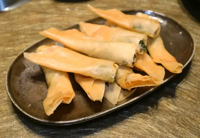 雪菜黃魚春卷