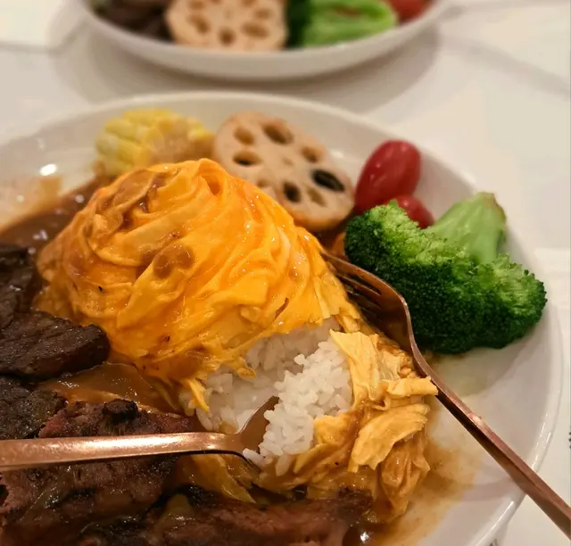 烤特上安格斯牛腰柳·特上一吋牛脷