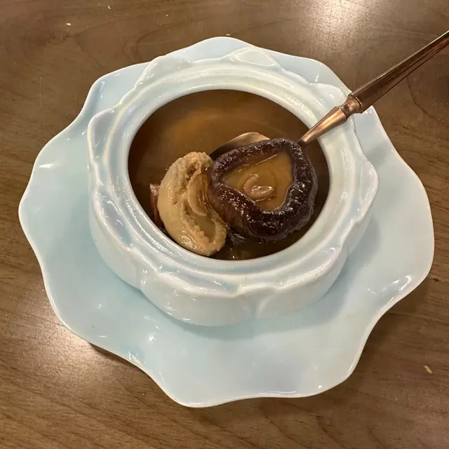 招牌足料燉佛跳牆