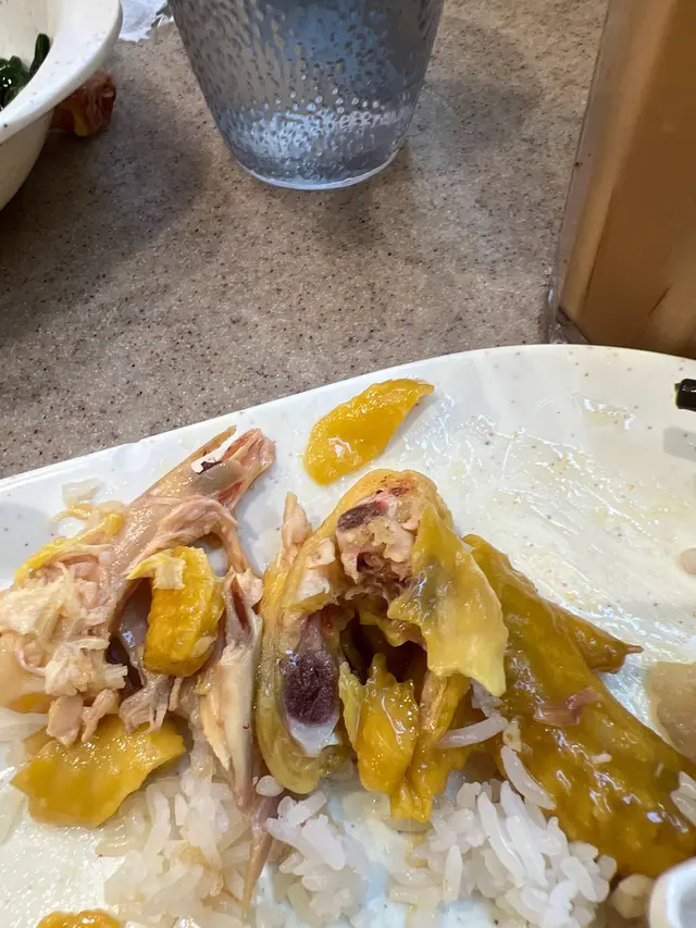 叫沙薑雞飯得雞翼