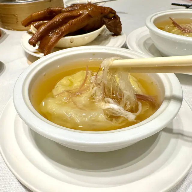 魚翅頂湯餃