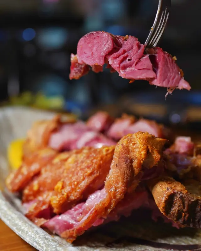 招牌脆爆鹹豬手