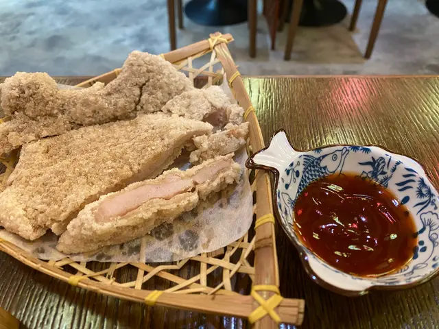鹽酥豬扒麵