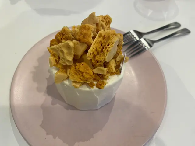 焦糖脆脆蛋糕