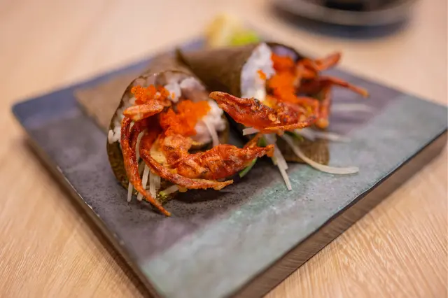 炸軟殼蟹手卷（2本）