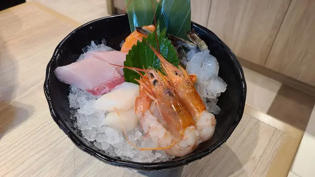 泰式生蝦,赤蝦,北海道帶子,油甘魚,三文魚