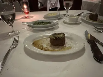 Petite  fillet
