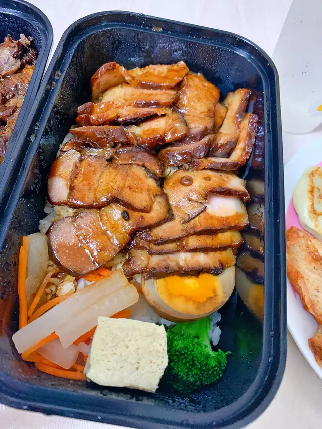 黑金剛豚肉飯