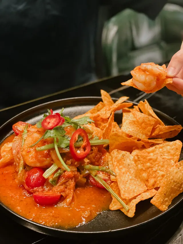 意式辣醬煮海蝦配粟米片